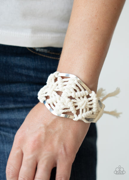 Macrame Mode-white